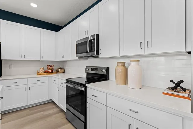 $359,995 | 6937 Five Oaks Drive, Harmony, FL 34773