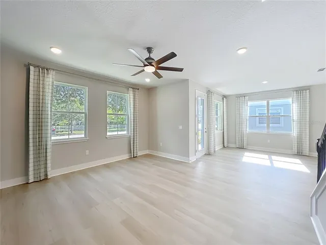 $359,995 | 6937 Five Oaks Drive, Harmony, FL 34773