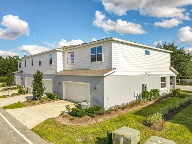 $359,995 | 6937 Five Oaks Drive, Harmony, FL 34773