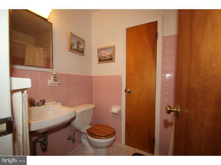 3811 Brookview Road Philadelphia, PA 19154 - Photo 18 of 25