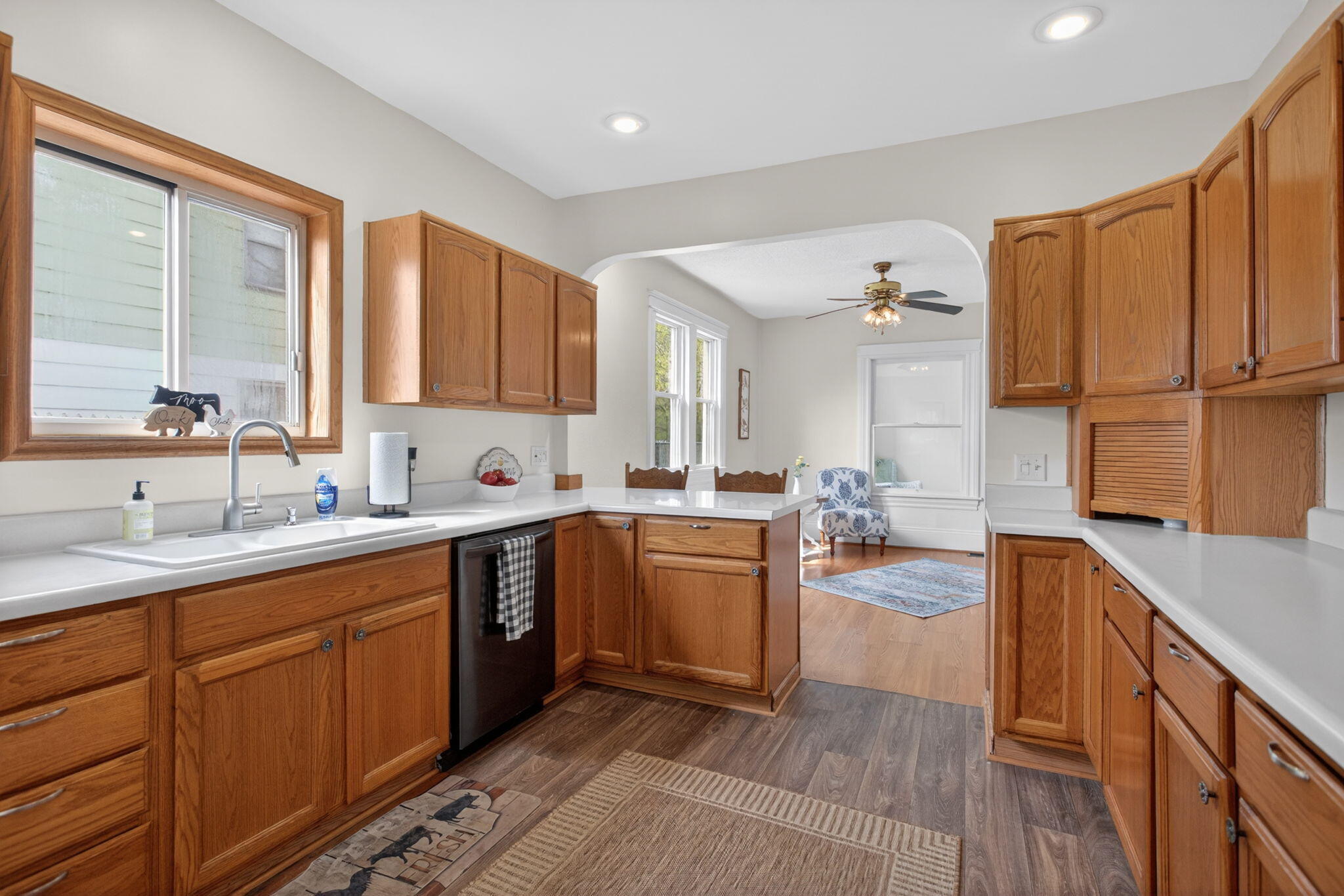 1137 Knapp Street Jackson, MI 49203 - Photo 8 of 23 28-web-or-mls-0N0A7129