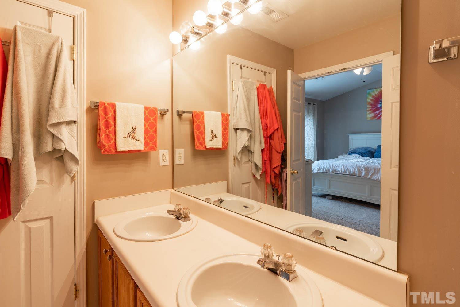 5001 Echo Ridge Road Raleigh, NC 27612 - Photo 10 of 13