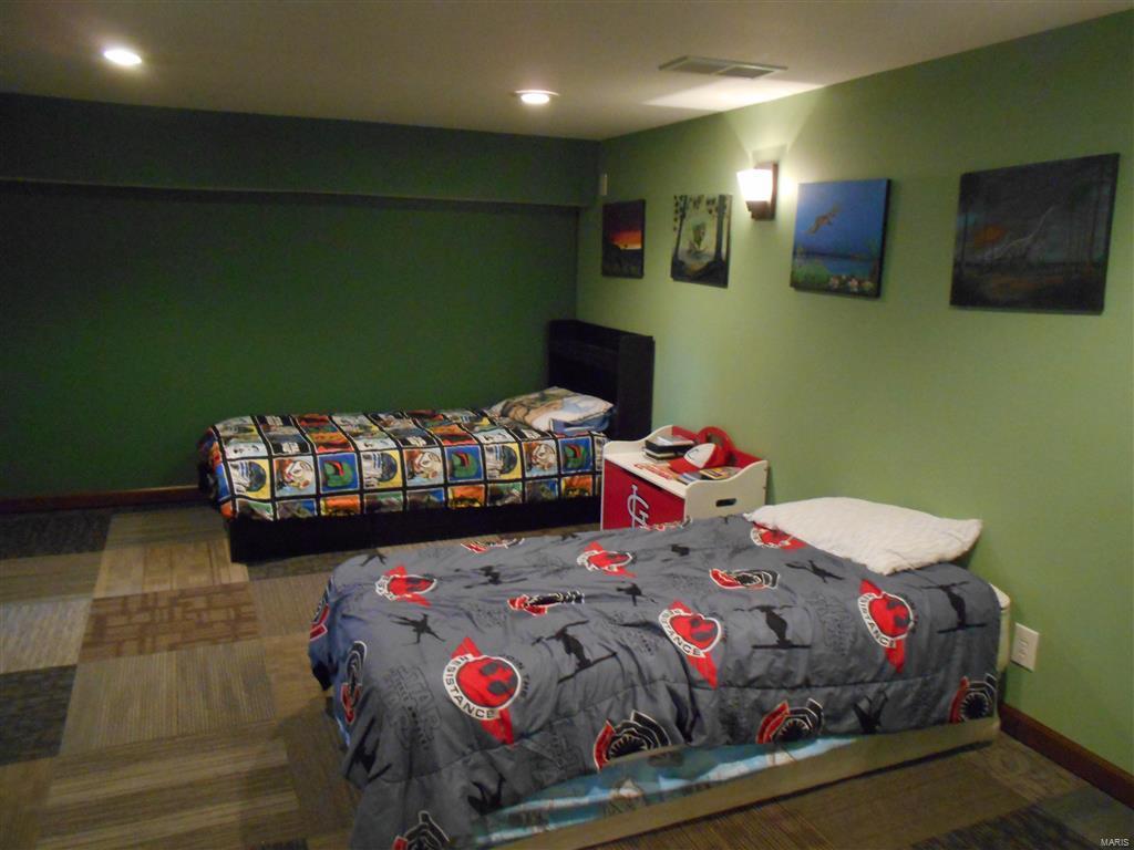 2534 Pontoon Road Granite City, IL 62040 - Photo 12 of 16 Gallery Image 12