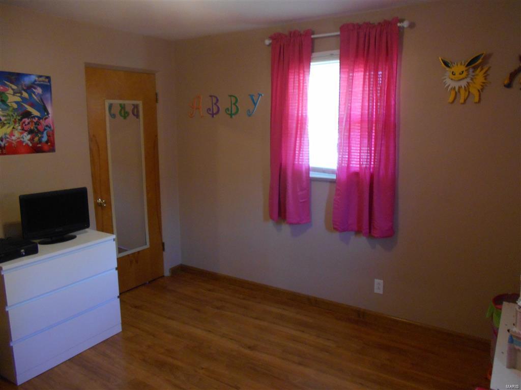 2534 Pontoon Road Granite City, IL 62040 - Photo 8 of 16 Gallery Image 8