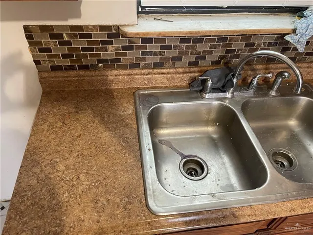 a close view of sink