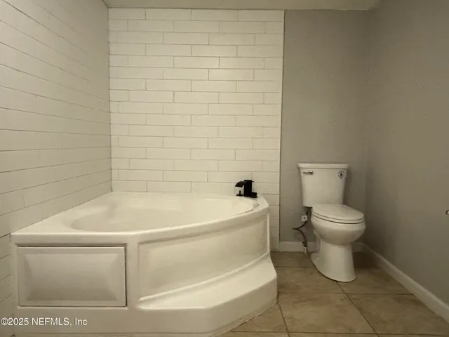 $1,850 | 1033 Village Green Drive, Jacksonville, FL 32234