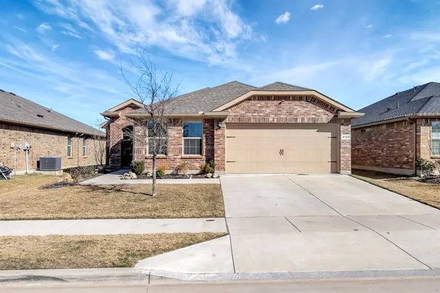 $2,390 | 9128 High Stirrup Lane, Fort Worth, TX 76131