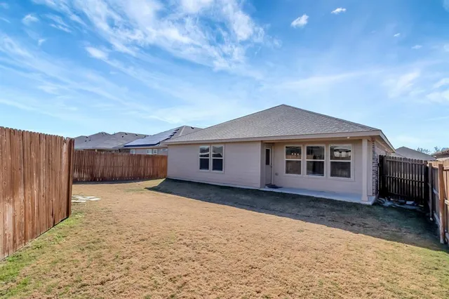 $2,390 | 9128 High Stirrup Lane, Fort Worth, TX 76131