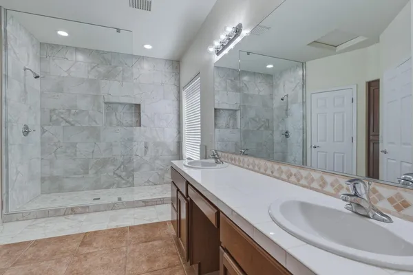 $2,500 | 5111 West El Cortez Trail, Phoenix, AZ 85083