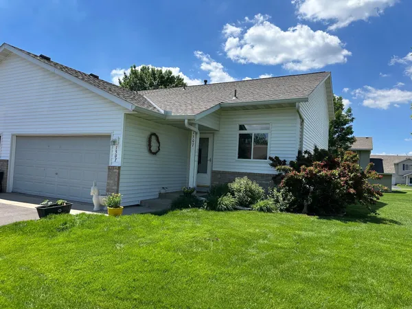 $295,500 | 1507 Dublin Court, Shakopee, MN 55379