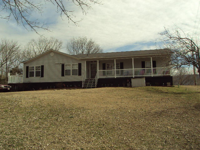 1749 Sandy Ridge Road Dandridge, TN 37725 - Photo 1 of 16 DSC07119