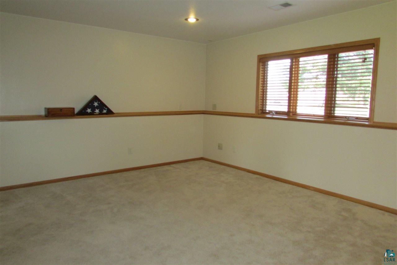122 Hatinen Road Esko, MN 55733 - Photo 17 of 31 Family room