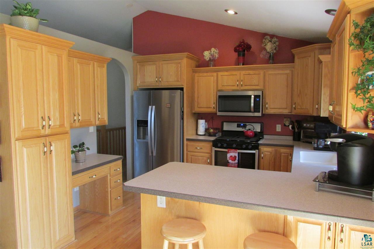 122 Hatinen Road Esko, MN 55733 - Photo 4 of 31 Brand-new appliances