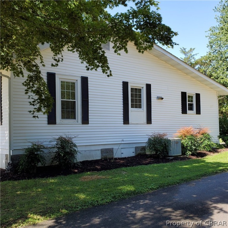 214 Steamboat Road Irvington, VA 22480 - Photo 5 of 46