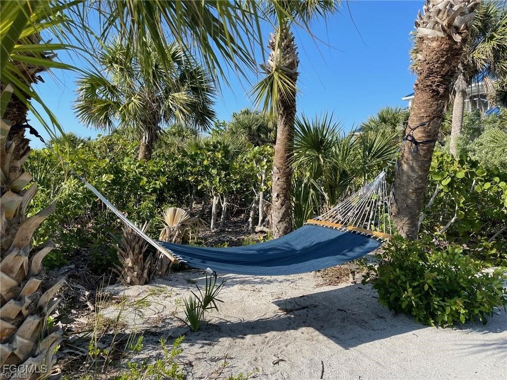 640 Gulf Lane, Unit 3 Captiva, FL 33924 - Photo 45 of 50 a view of a backyard