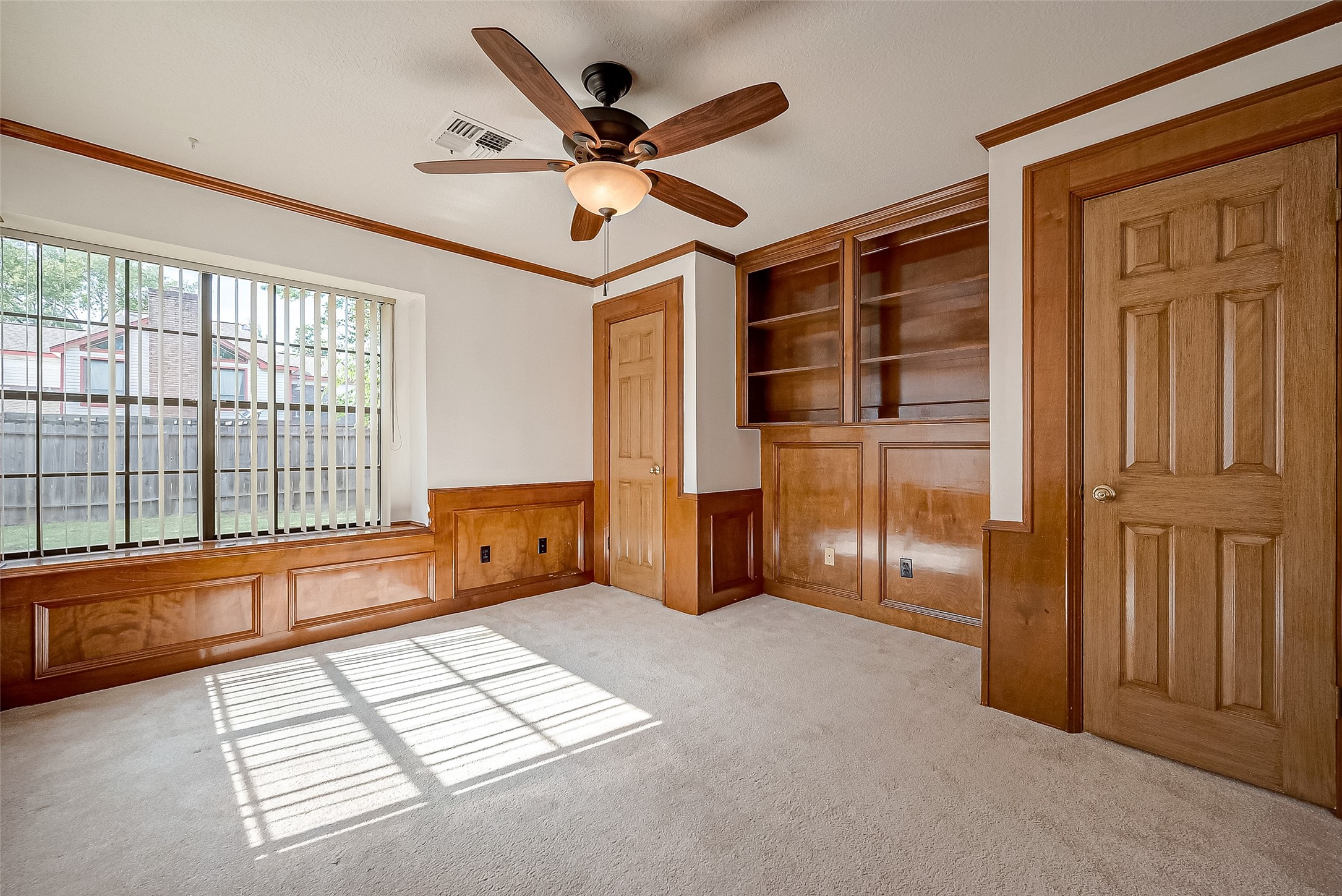 14818 La Rana Drive Houston, TX 77083 - Photo 27 of 50 a view of an empty room with a window