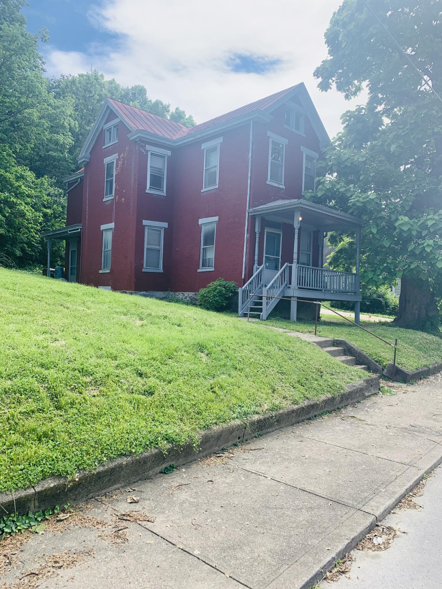 943 John Street Covington, KY 41016 - Photo 1 of 21