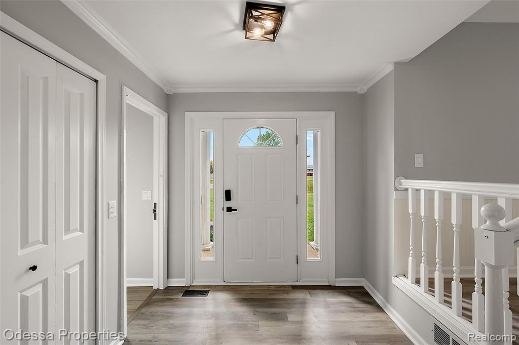 1442 Riley Center Road Memphis, MI 48041 - Photo 5 of 62