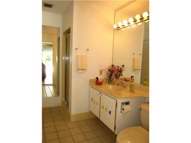 162 Ocean Pines Terrace Jupiter, FL 33477 - Photo 15 of 20 162 Ocean Pines 2nd Bath