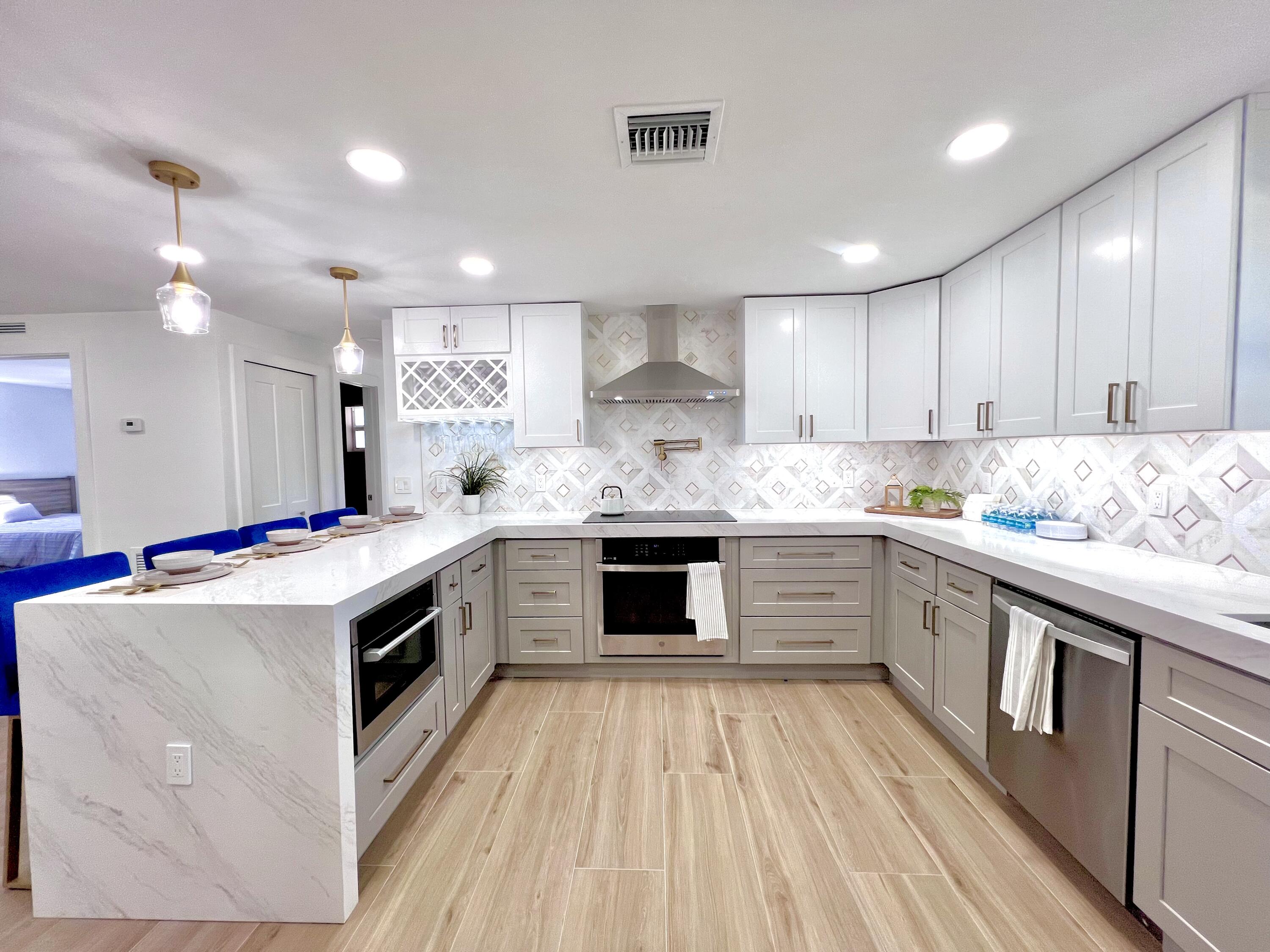 118 Southwest 9th Avenue, Unit RENT TO OWN Delray Beach, FL 33444 - Photo 2 of 45 IMG_5045