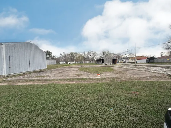 $32,000 | 0 Washington Street, Christopher, IL 62822