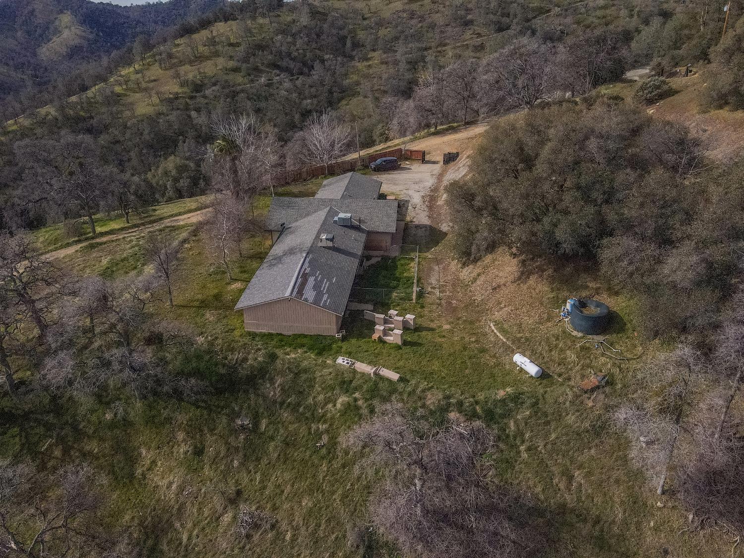 48007 Lazy L Summit Road Coarsegold, CA 93614 - Photo 31 of 32 Gallery Image 31