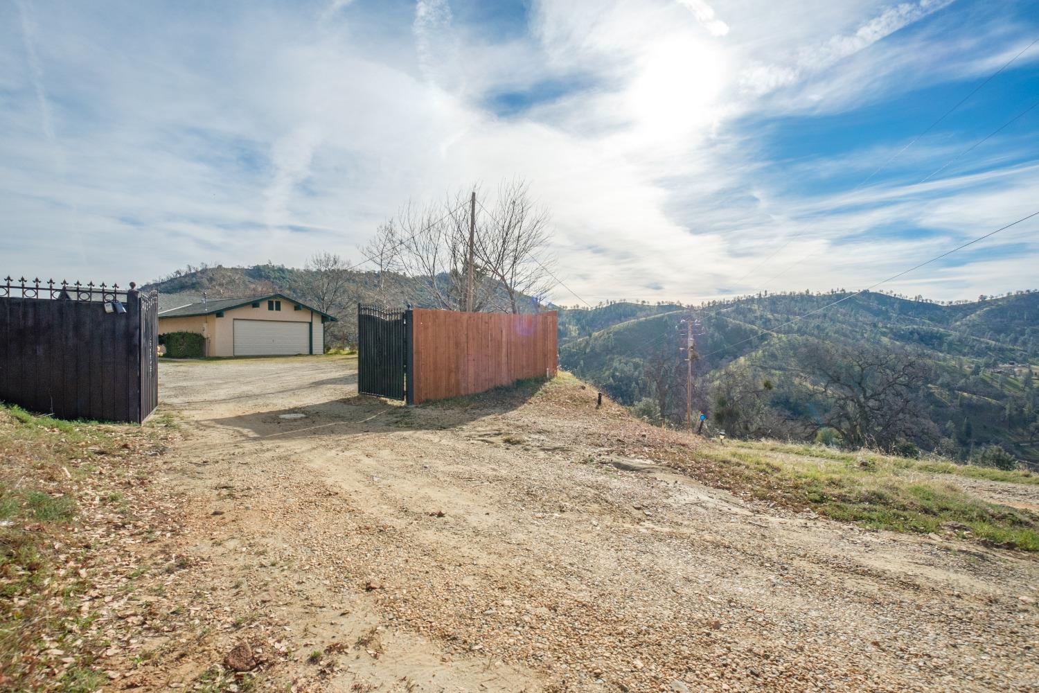 48007 Lazy L Summit Road Coarsegold, CA 93614 - Photo 5 of 32 Gallery Image 5