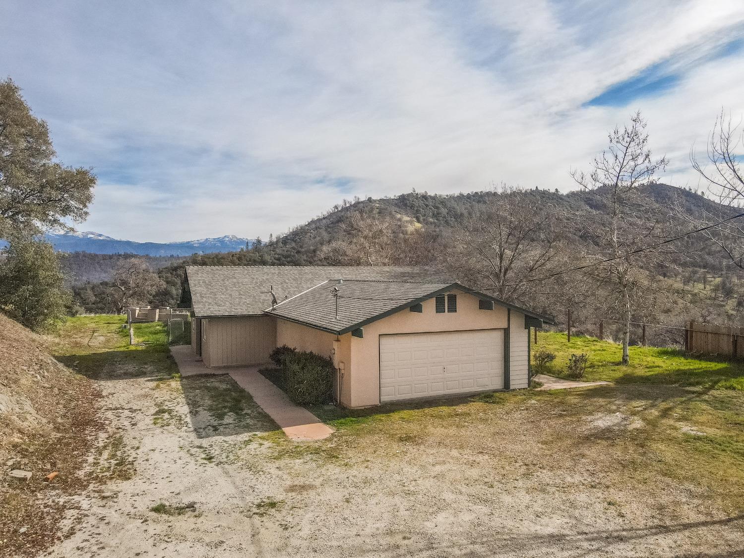 48007 Lazy L Summit Road Coarsegold, CA 93614 - Photo 7 of 32 Gallery Image 7