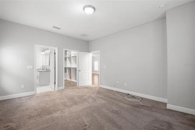 $3,500 | 260 Southwest Lincoln Circle North, St. Petersburg, FL 33703