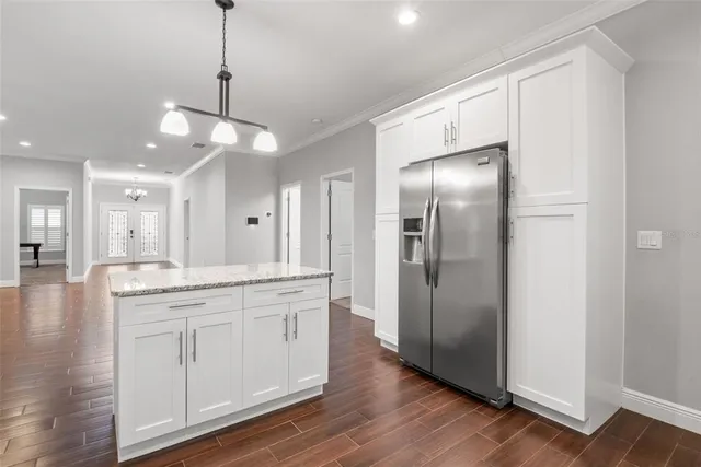 $3,500 | 260 Southwest Lincoln Circle North, St. Petersburg, FL 33703