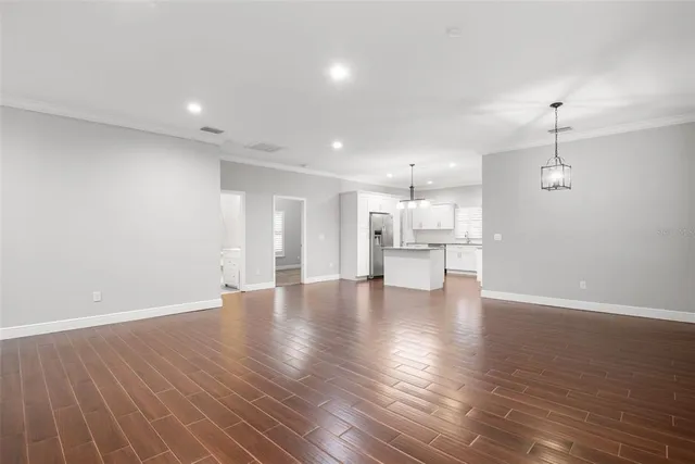 $3,500 | 260 Southwest Lincoln Circle North, St. Petersburg, FL 33703