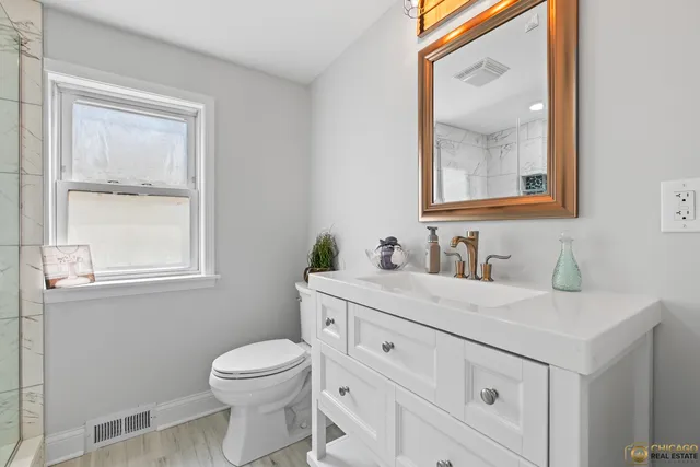 $689,000 | 4656 North Leamington Avenue, Chicago, IL 60630