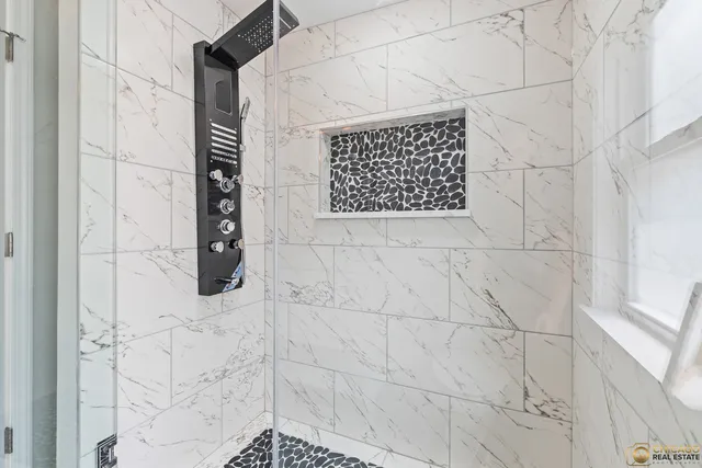 $689,000 | 4656 North Leamington Avenue, Chicago, IL 60630