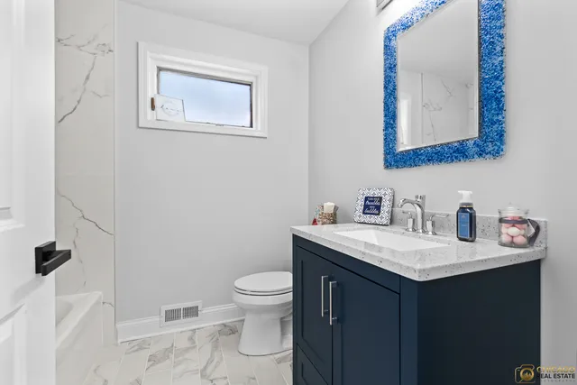 $689,000 | 4656 North Leamington Avenue, Chicago, IL 60630