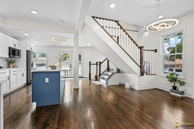 $689,000 | 4656 North Leamington Avenue, Chicago, IL 60630