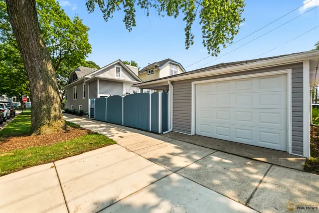 $689,000 | 4656 North Leamington Avenue, Chicago, IL 60630