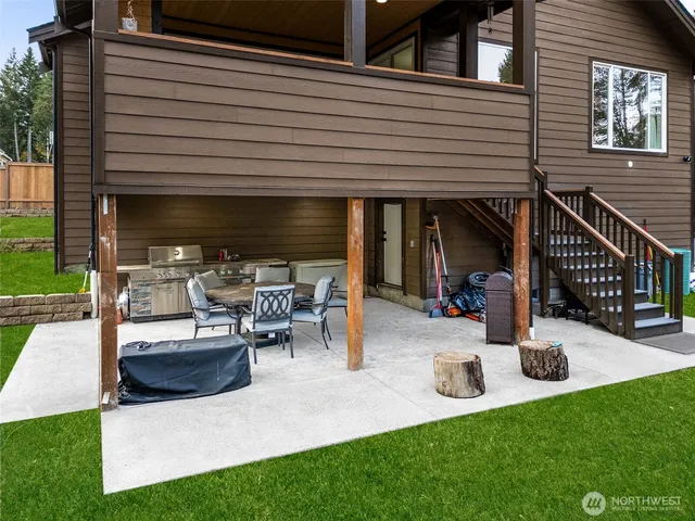 $999,900 | 917 Tiedman Road Northwest, Lakebay, WA 98349