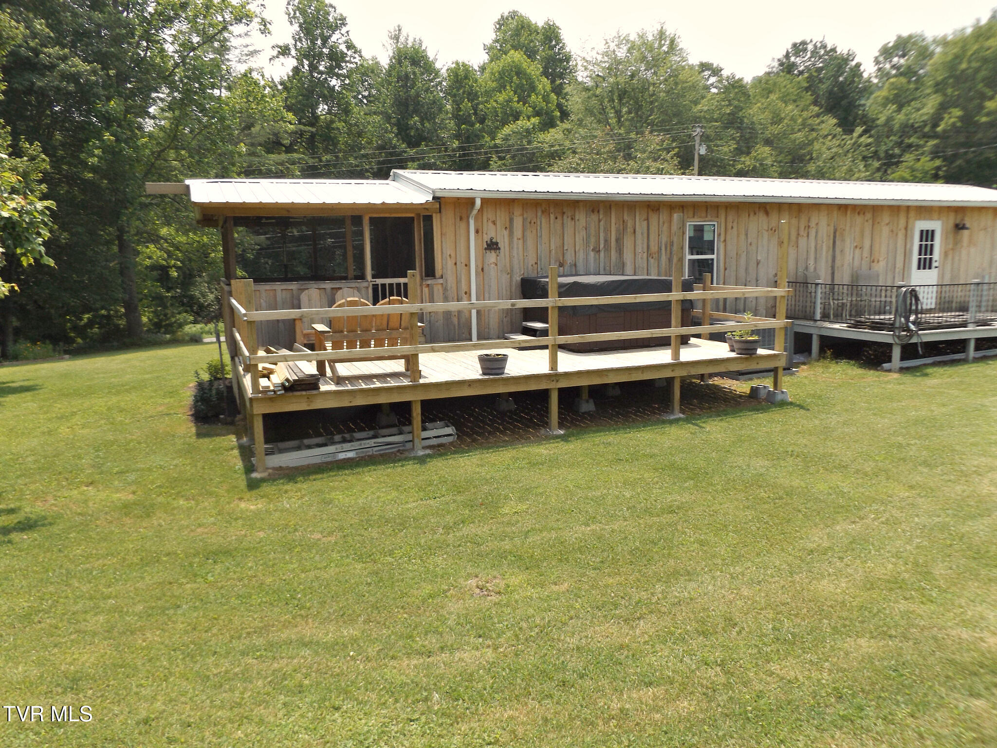 820 Fairview Road Hampton, TN 37658 - Photo 39 of 45 DSCF8026back3