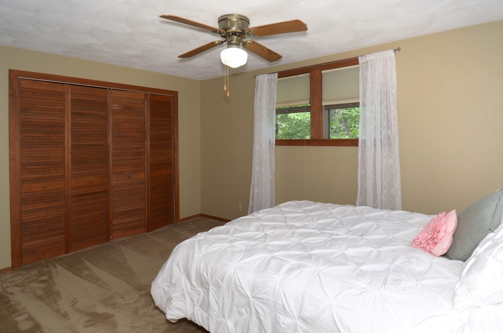31 Ledgewood Road Wakefield, MA 01880 - Photo 17 of 22 Gallery Image 17
