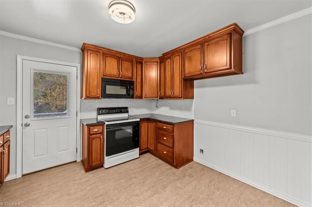 118 Tysor Circle Graham, NC 27253 - Photo 5 of 30