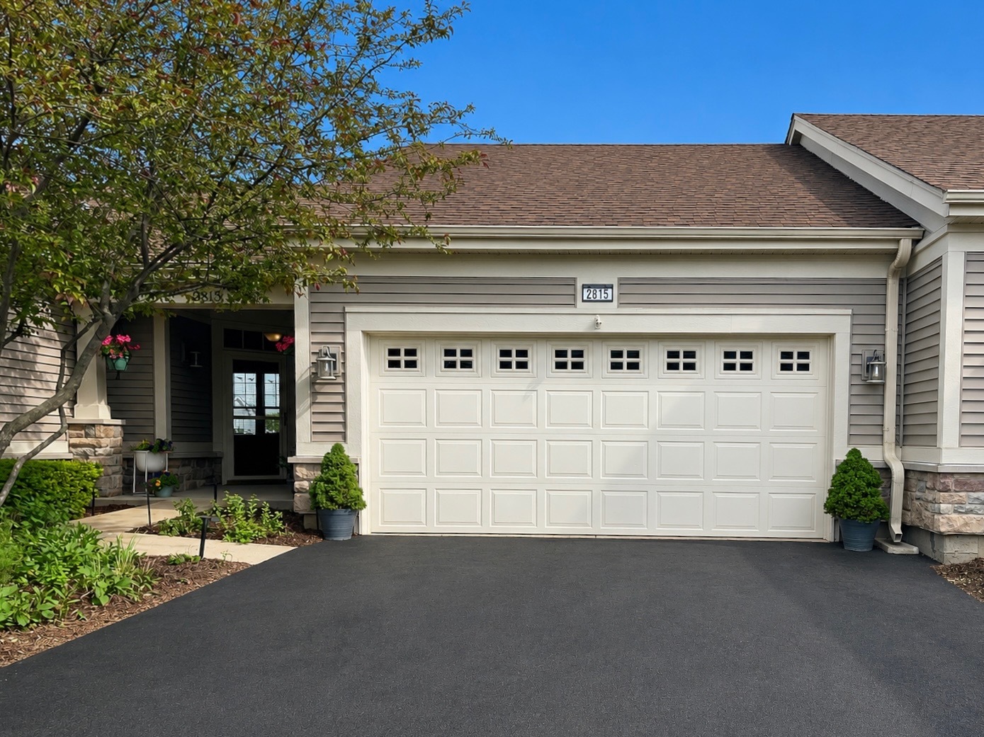 2815 Normandy Circle Naperville, IL 60564 - Photo 2 of 28