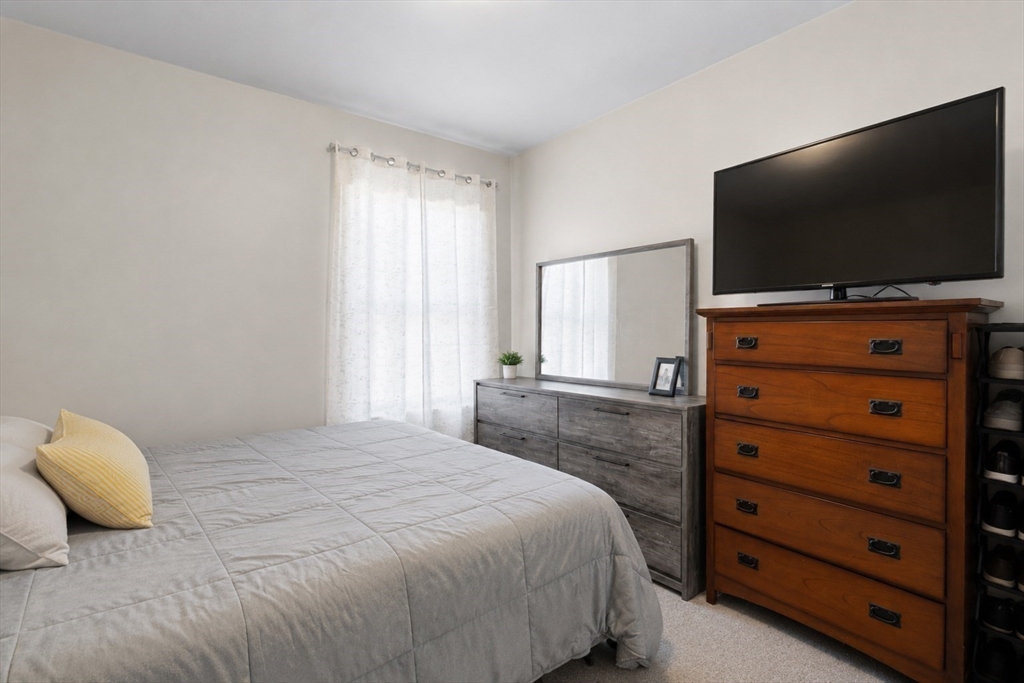 115 Ruth Street New Bedford, MA 02744 - Photo 4 of 29