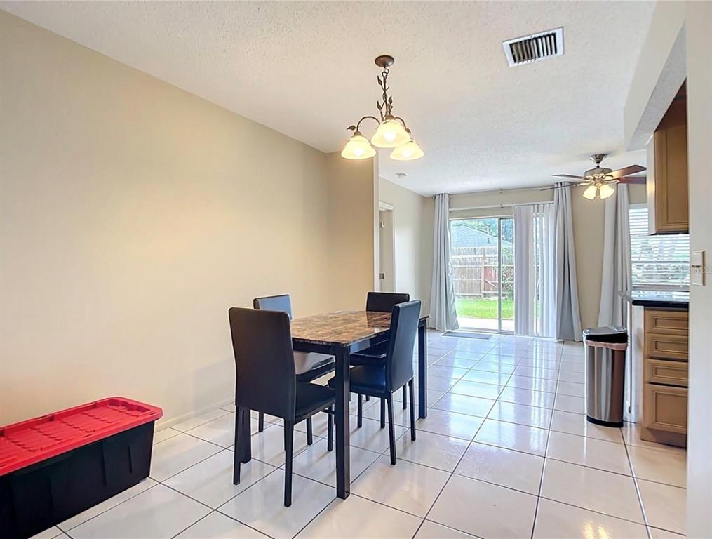 5964 Diana Road Venice, FL 34293 - Photo 7 of 21 Gallery Image 7