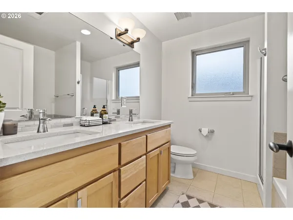 $709,000 | 224 Volunteer Park Lane, Redmond, OR 97756