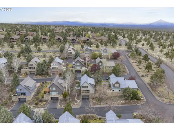 $709,000 | 224 Volunteer Park Lane, Redmond, OR 97756