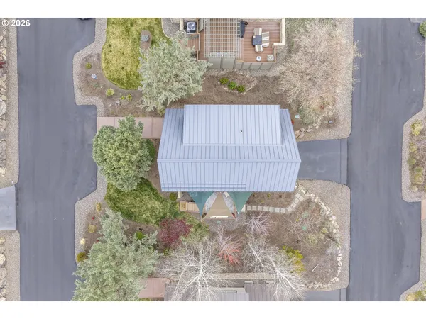 $709,000 | 224 Volunteer Park Lane, Redmond, OR 97756