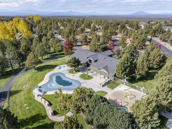 $709,000 | 224 Volunteer Park Lane, Redmond, OR 97756