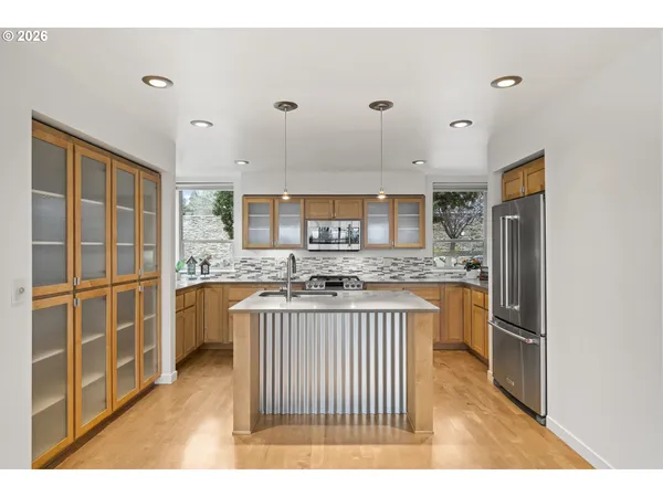 $709,000 | 224 Volunteer Park Lane, Redmond, OR 97756