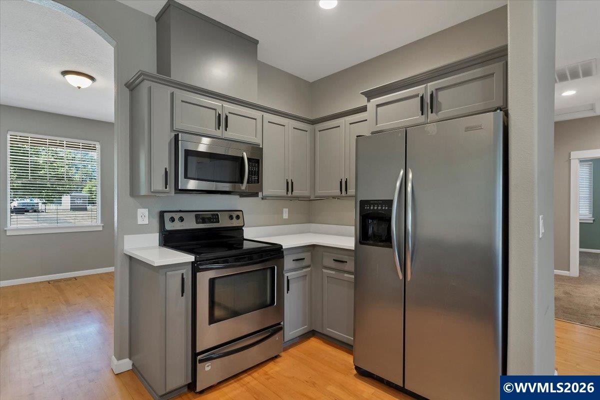 284 Southwest Wyatt Street Dallas, OR 97338 - Photo 9 of 38