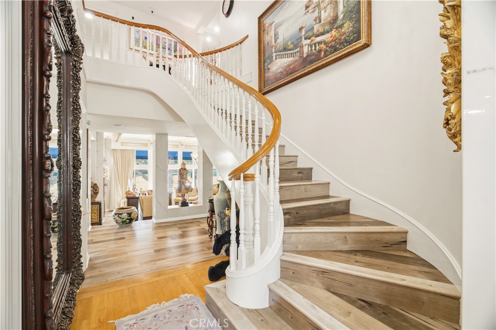 1 Royal St George Road Newport Beach, CA 92660 - Photo 4 of 65